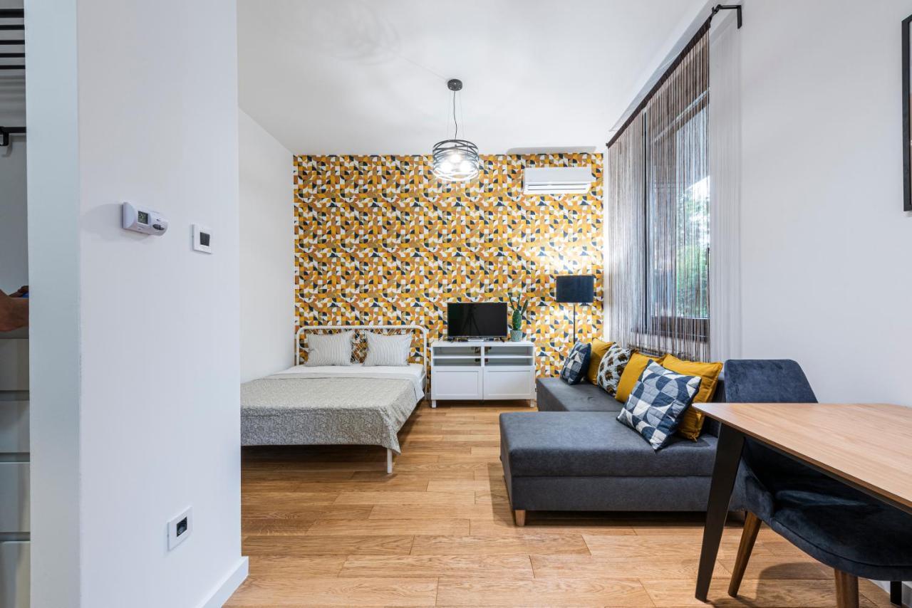 Vertigo Modern Studio-Free Private Parking-Fast Wi-Fi Novi Sad Exterior photo